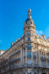 巴黎美丽的建筑在奇科地区典图片