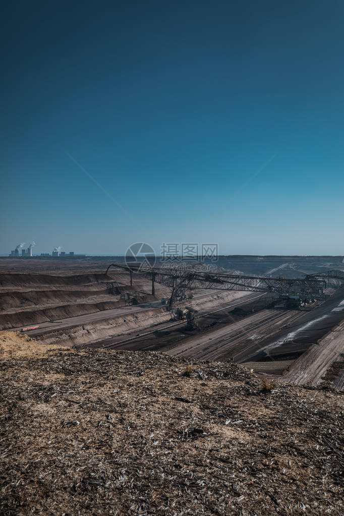 煤矿地貌与大挖土机在德国拳击图片