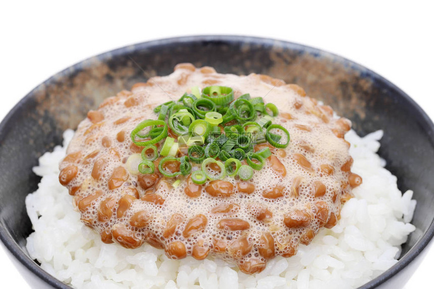 日本人的食物日本人煮白米饭白底图片