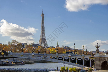 Eiffel铁塔与亚历山大三世教皇桥图片