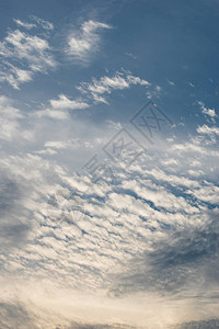云上的阳光戏剧喜怒无常的天空图片