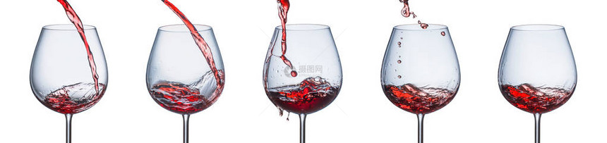 红酒倒入玻璃杯中洒满图片
