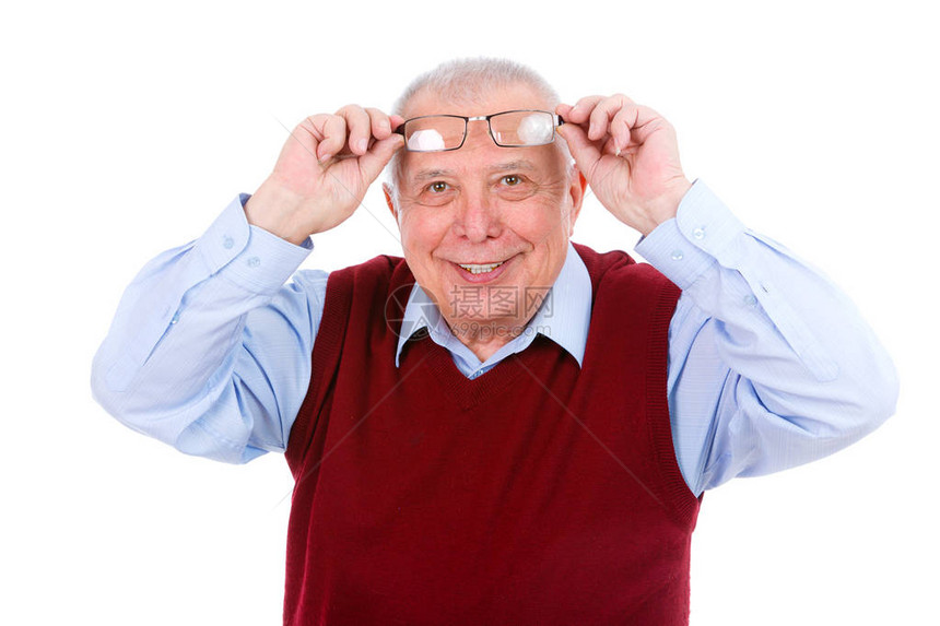 快乐的微笑老人师7075岁戴着眼镜看着相机在白色背景上隔离人类的情绪和面部表图片