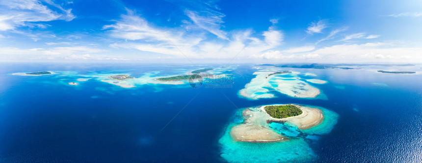 鸟瞰班亚克群岛苏门答腊热带群岛印度尼西亚图片