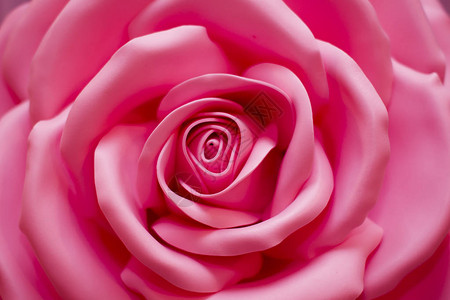 粉红人造花朵盛大图片
