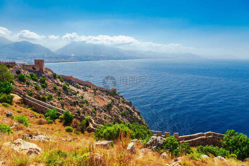 土耳其亚洲安塔利亚区阿拉尼亚城堡美丽的海洋全景观著名的高山旅游胜地夏日明亮图片