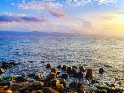 海上日出风景秀丽的海景清晨图片