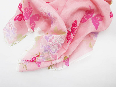 白色孤立背景中带有艺术花粉质结构的美丽的粉色彩布料图片