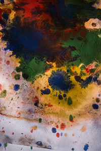 涂料有不同颜色的痕迹的滴子混杂在一起图片