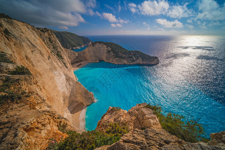 夏季希腊赞特岛沉船海湾悬崖的景高清图片
