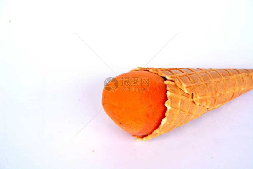 冰华夫饼里的橘子图片