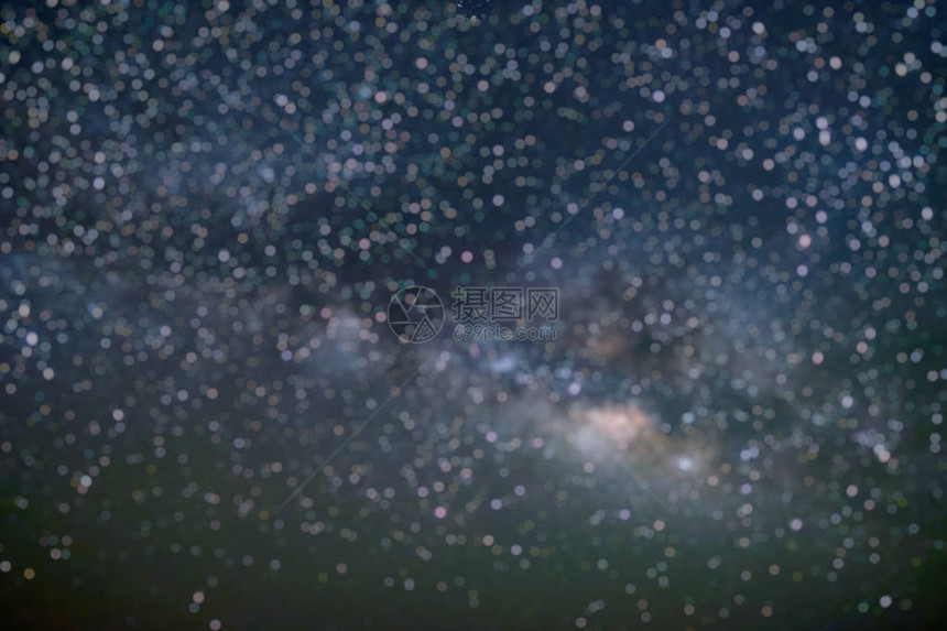来自印度JaisalmerTar沙漠的银河图片