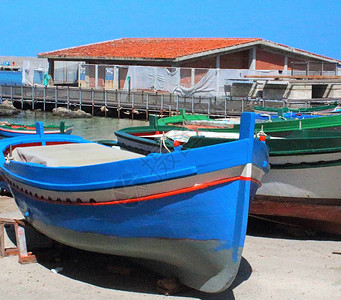意大利西里岛的可爱渔船图片