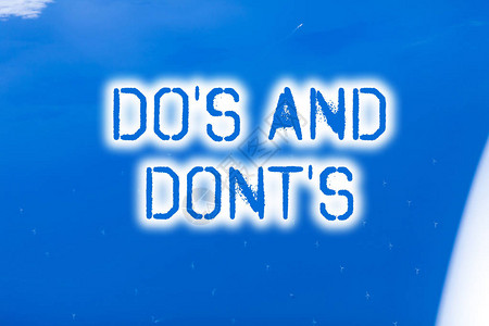 概念手写显示DoS和DontS概念含义关于某些活动或行动图片
