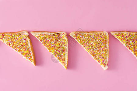 澳大利亚传统童话面包模式以粉红背景图片