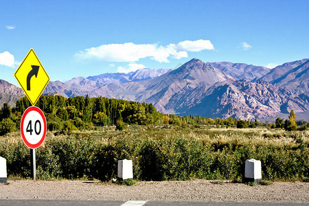 Andes山地景图来自全国高端的Uspalla图片