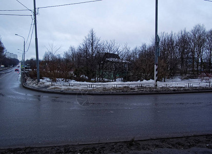 冬天莫斯科在靠近路图片