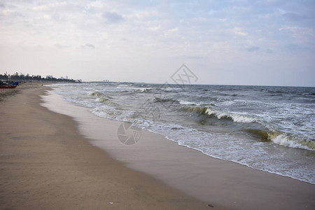 钦奈东海岸路的科瓦兰海滩图片