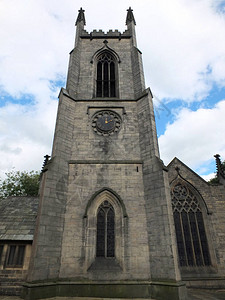 一座十七世纪的教堂展露了塔钟和窗子在17世纪图片