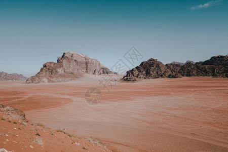 约旦亚洲的岩石沙漠图片