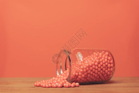 小瓶珊瑚橙制剂图片