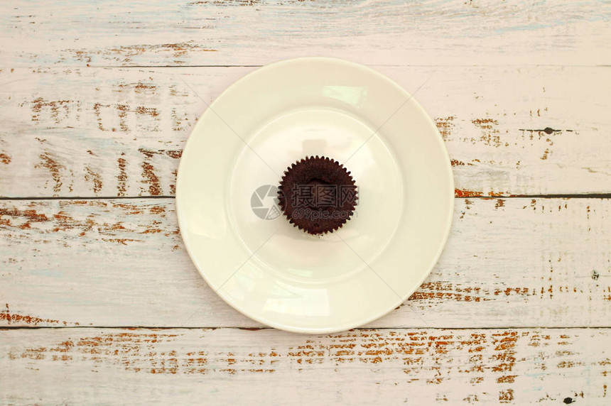 棕色巧克力蛋糕图片