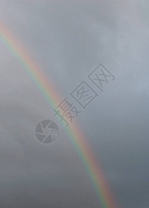 塞浦路斯拉纳卡街上的彩虹图片