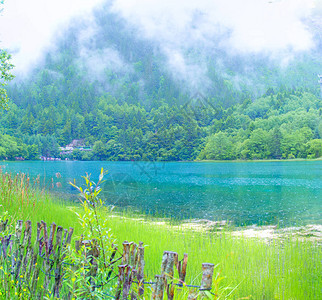 九寨沟的山峰和湖泊2017年夏季图片