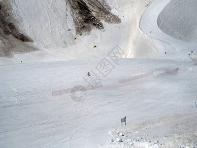 洛基山滑雪胜地高尔基戈罗德图片