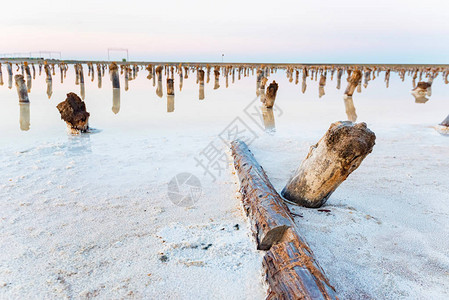 与盐湖Baskunchak在俄罗斯的图景观以图片