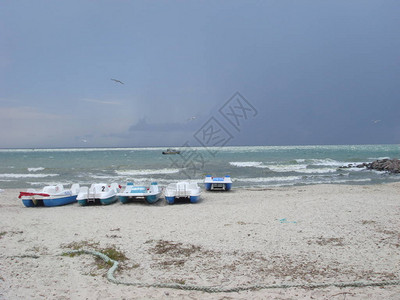 海上风雨如磐的天空静物景观图片