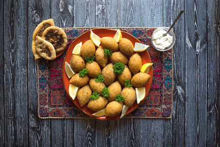 阿拉伯肉食开胃菜Kibbeh图片