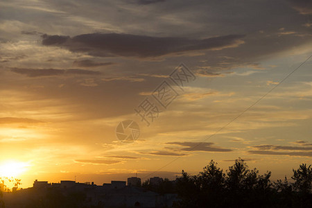 莫斯科夏季阳光明媚的日落图片