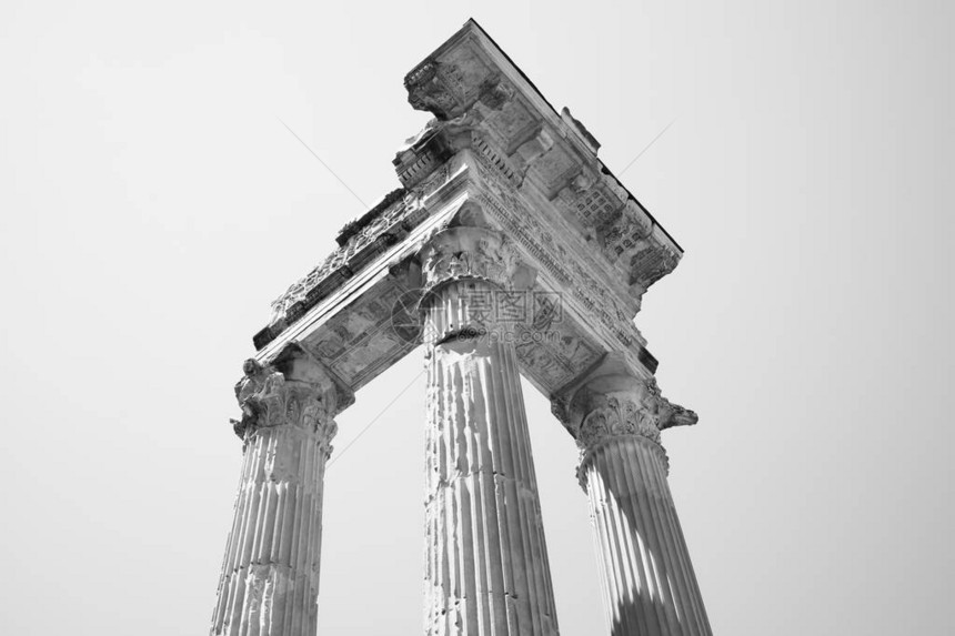 罗马城的著名纪念碑图片