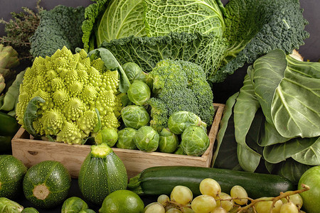 绿色新鲜有机蔬菜的顶部视图不同季节的健康饮食理念有机农业农业图片