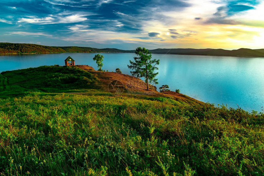 俄罗斯Turgoyak山湖风景美图片