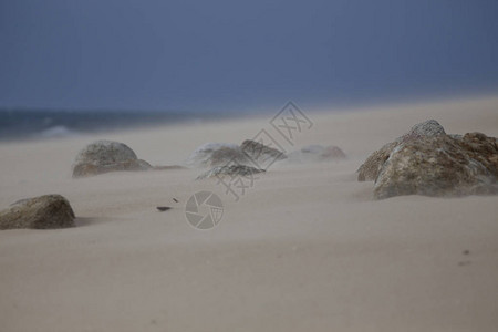 沙丘DOF的空风图片