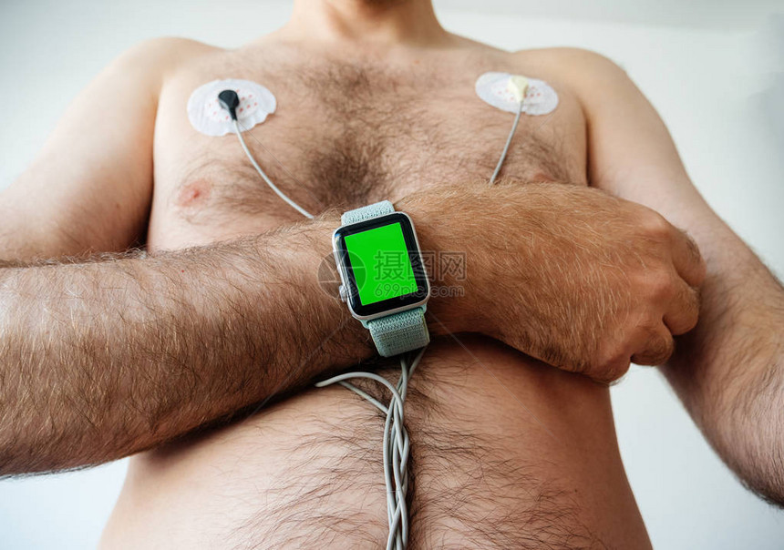 患者设置带绿色屏幕的智能手表图片