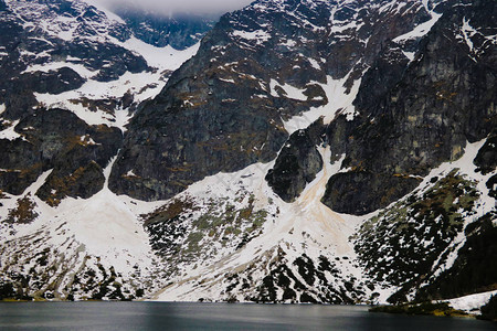 MorskieOko海眼湖是波兰塔特拉山区最受欢迎的地方图片