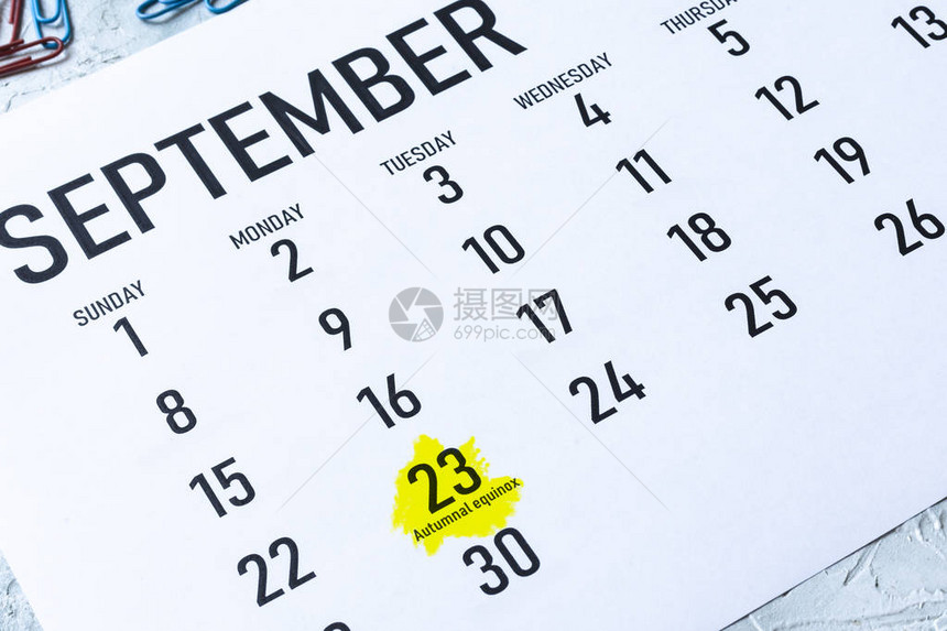 9月2019日的春分日历上突出9月图片