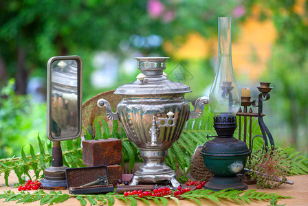 茶炊收集日常使用的复古物品背景