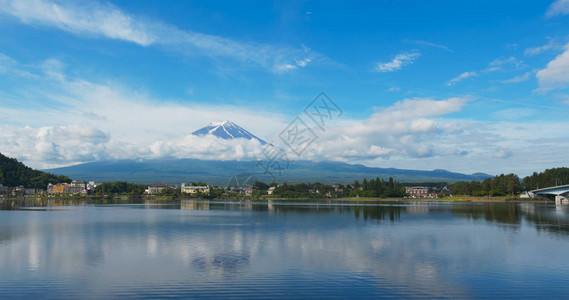 日本河口子湖富士山夏季时间图片