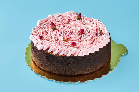 粉红色奶油蛋糕的特写镜头图片