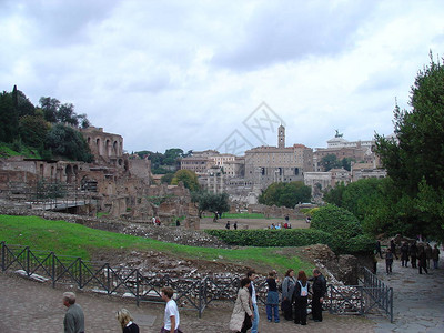 古罗马广场遗址图片