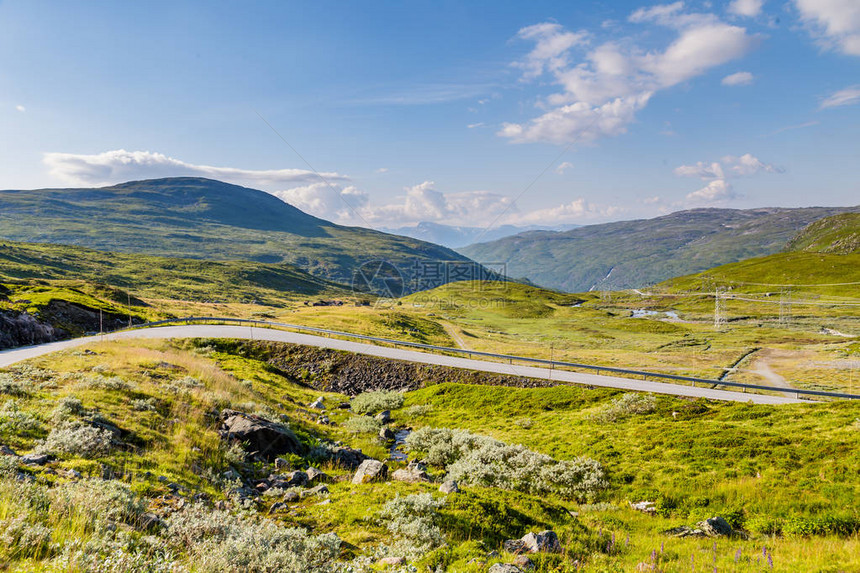 挪威奥尔兰与Laerdal之间的风景路线Aurlandsfjelle图片