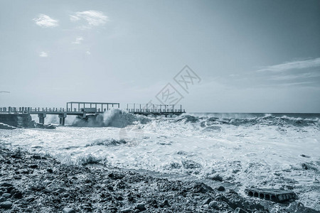 黑海巴统阿加拉海上的桥黑色自然景观海上大图片