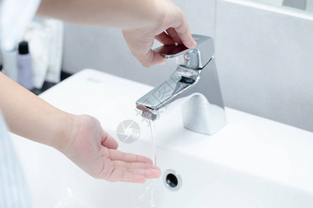 在盆地提供良好医疗保健服务时洗手清洁卫生图片