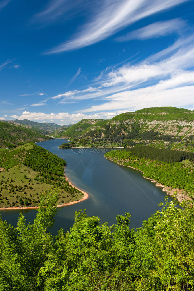 保加利亚卡扎利大坝Rhodopes山Arda河的M图片
