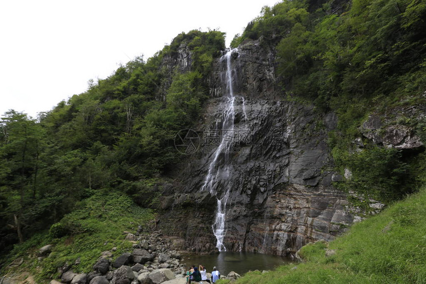 瀑布是东黑海最壮观的瀑布土耳其阿廷图片