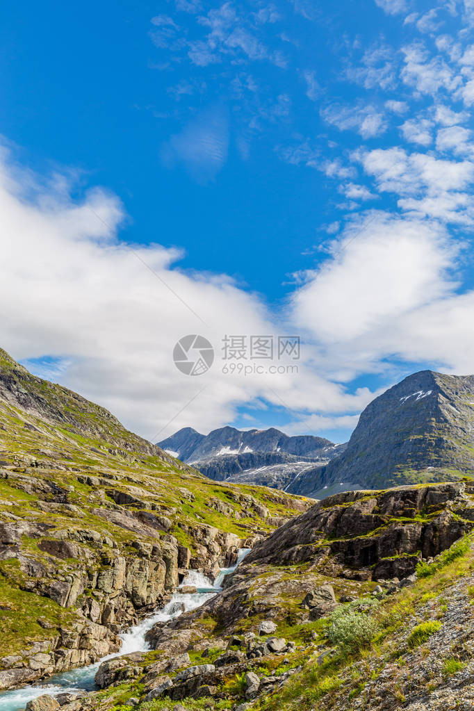 挪威山地景观图片